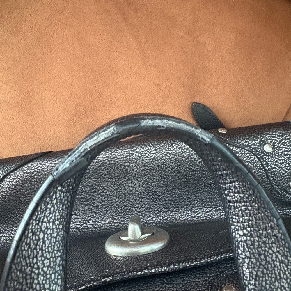 Metallic silver coach small Handbag - Picture 4 of 7